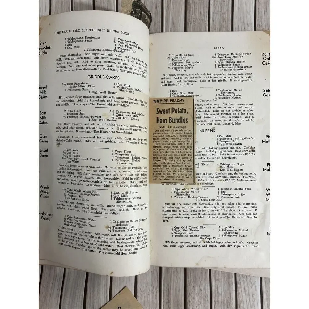 Vtg SEARCHLIGHT RECIPE COOKBOOK By Household Magazine‎ 1946 Handwritten Recipes